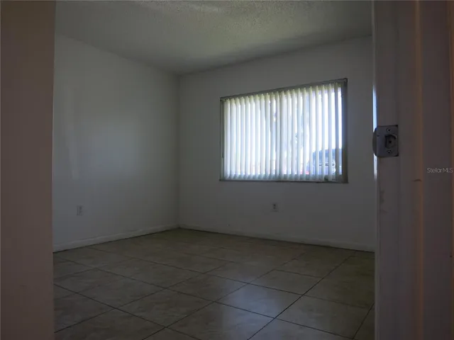 $2,400 | 8304 North Gomez Avenue, Tampa, FL 33614