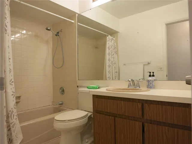 $2,400 | 8304 North Gomez Avenue, Tampa, FL 33614