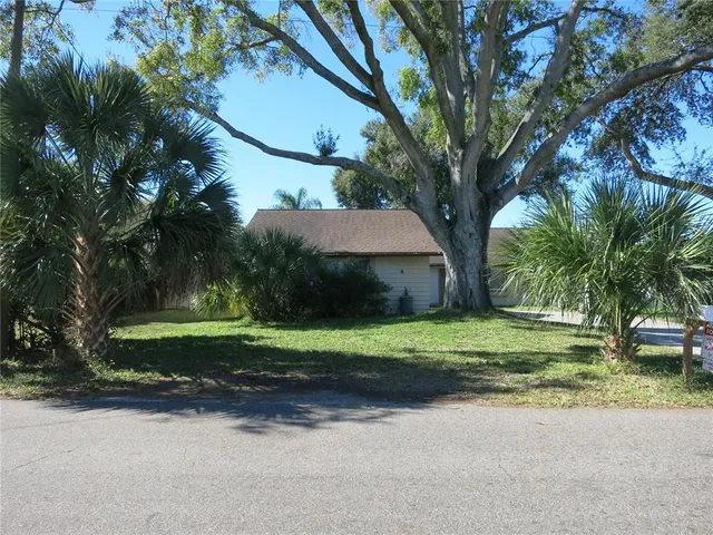 $2,400 | 8304 North Gomez Avenue, Tampa, FL 33614