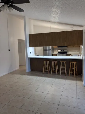 $2,400 | 8304 North Gomez Avenue, Tampa, FL 33614