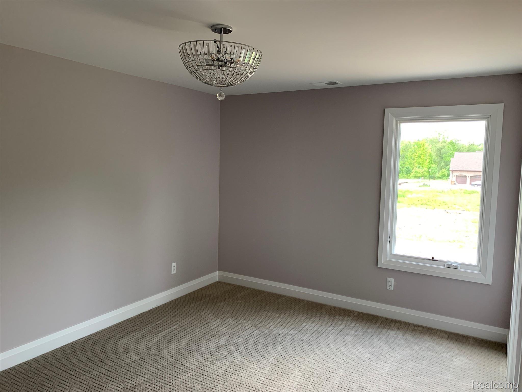 1733 Traceky Drive Rochester, MI 48306 - Photo 17 of 19 IMG_0972.JPG