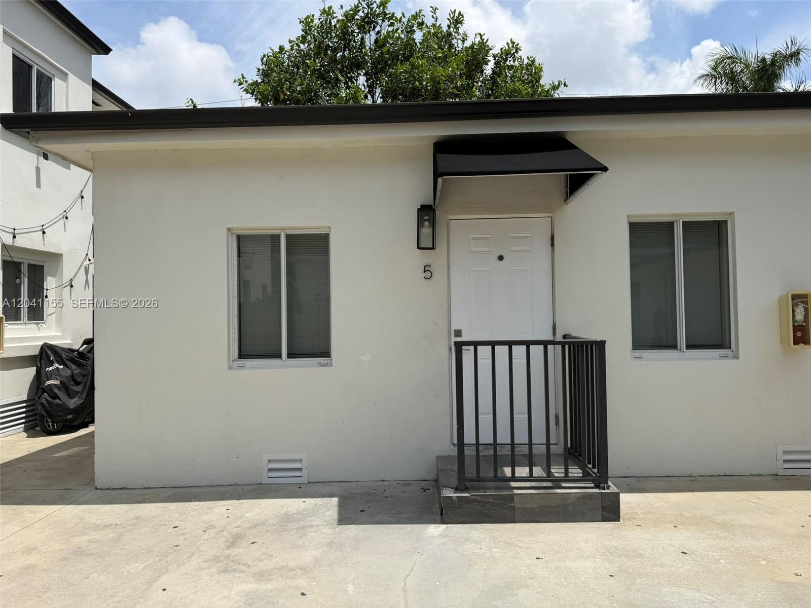 111 Southwest 11th Avenue, Unit 5 Miami, FL 33130 - Photo 2 of 11
