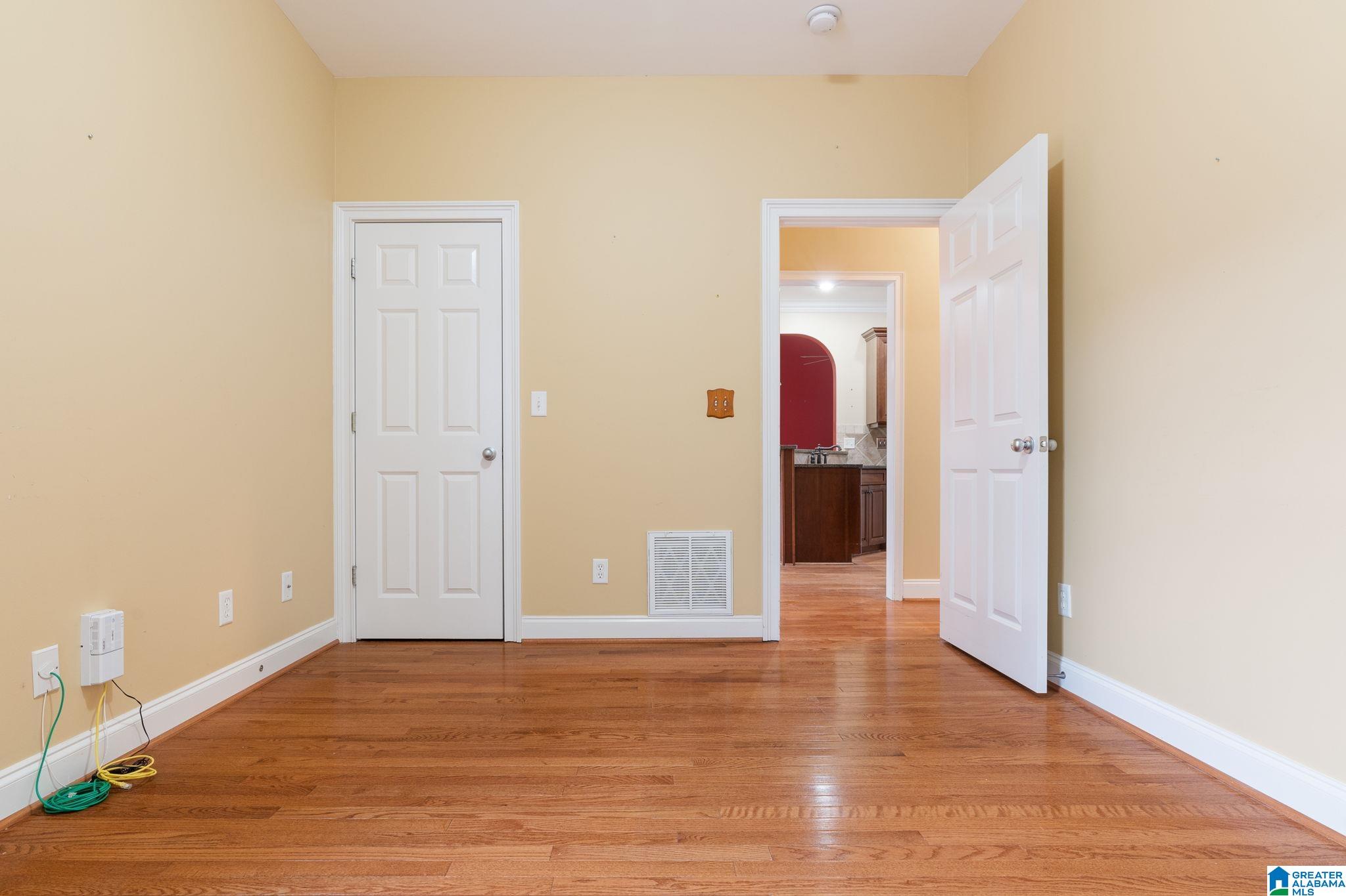 401 Cornwall Drive Alabaster, AL 35114 - Photo 20 of 32