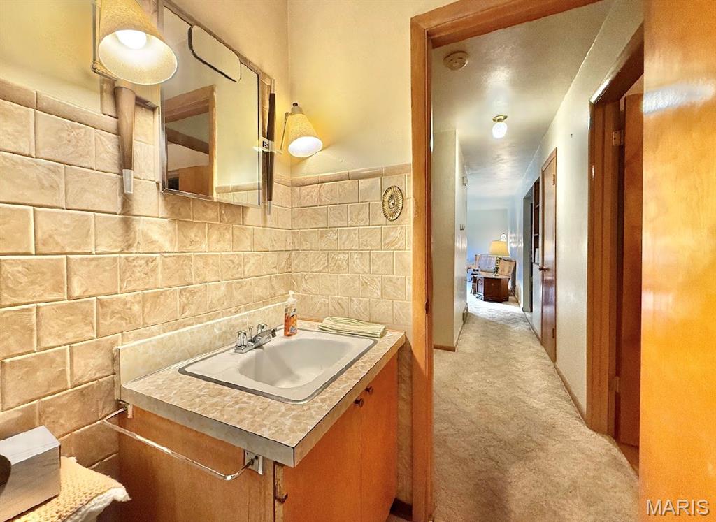 7127 Becker Road Oakville, MO 63129 - Photo 10 of 28 Gallery Image 10