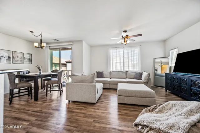 $249,000 | 8115 West Lynwood Street, Phoenix, AZ 85043