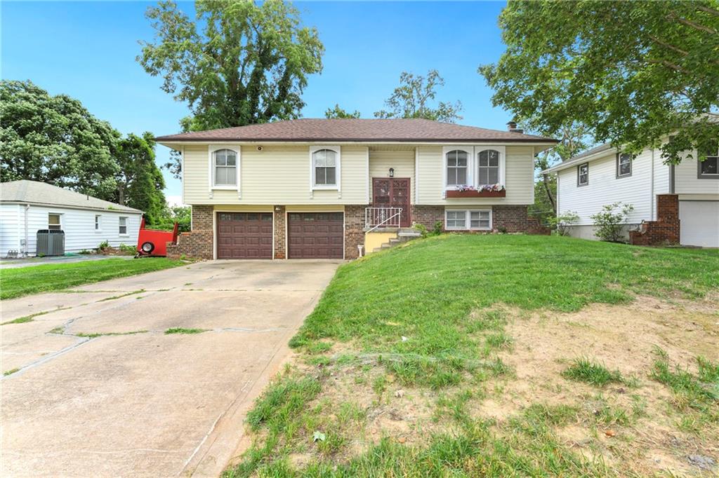 3417 Northeast Prather Road Kansas City, MO 64116 - Photo 1 of 31