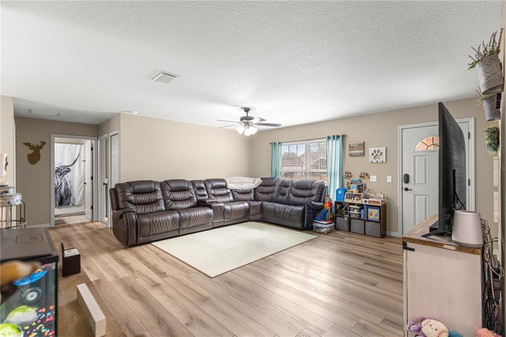 3563 Southeast 137th Street Summerfield, FL 34491 - Photo 6 of 42