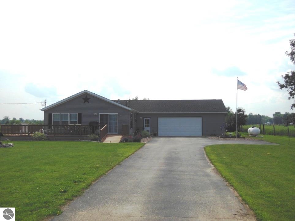 254 South Wise Road Mount Pleasant, MI 48858 - Photo 1 of 21 1779463.JPG
