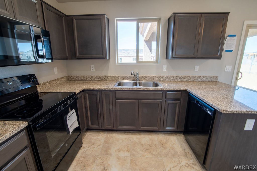 447 Mormon Flat Road Golden Valley, AZ 86413 - Photo 8 of 42 Gallery Image 8