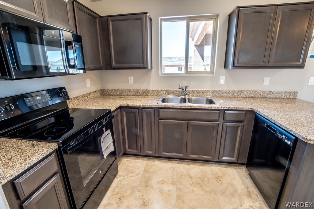 447 Mormon Flat Road Golden Valley, AZ 86413 - Photo 9 of 42 Gallery Image 9