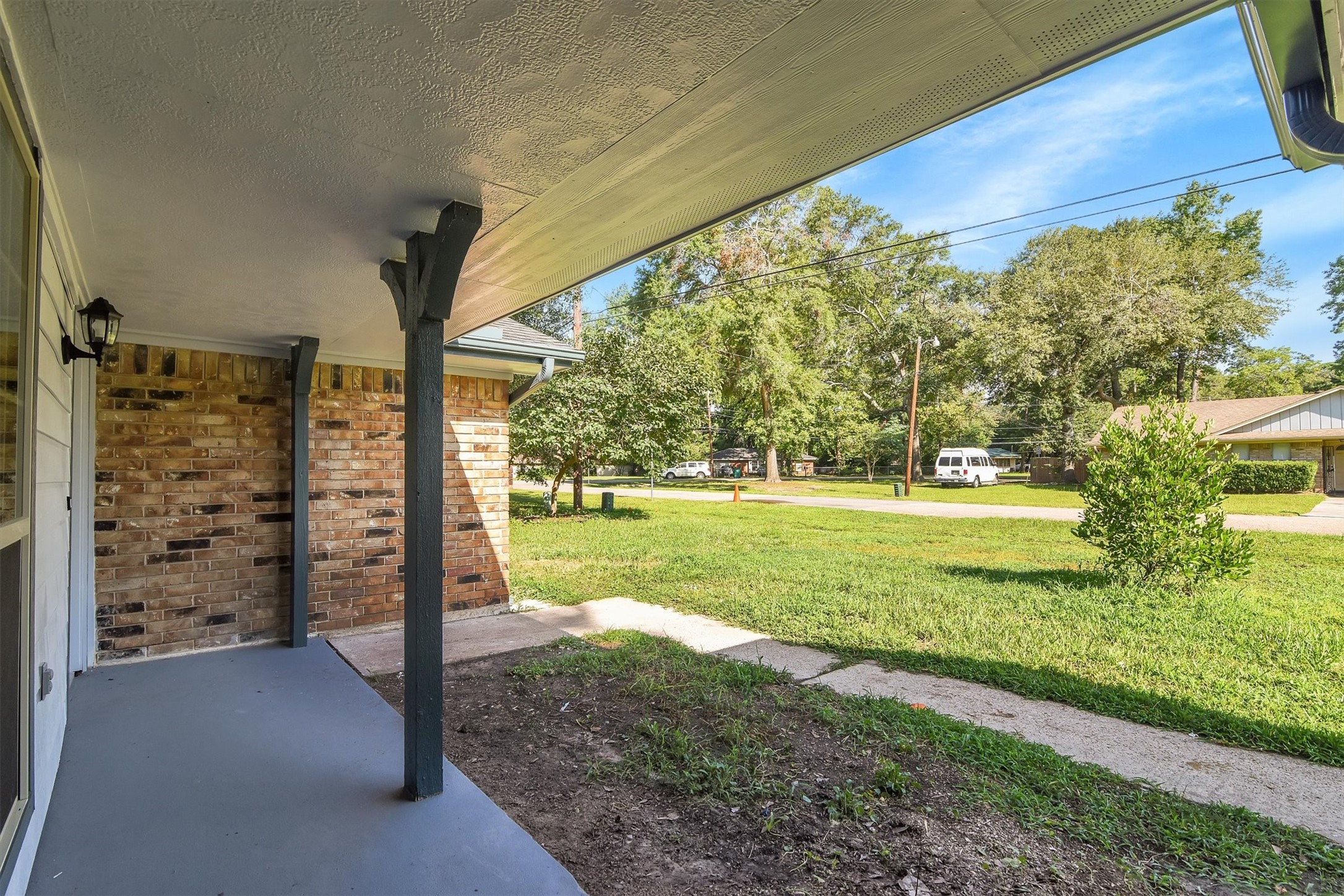 345 Maple Lane Conroe, TX 77304 - Photo 3 of 35 a view of a garden area