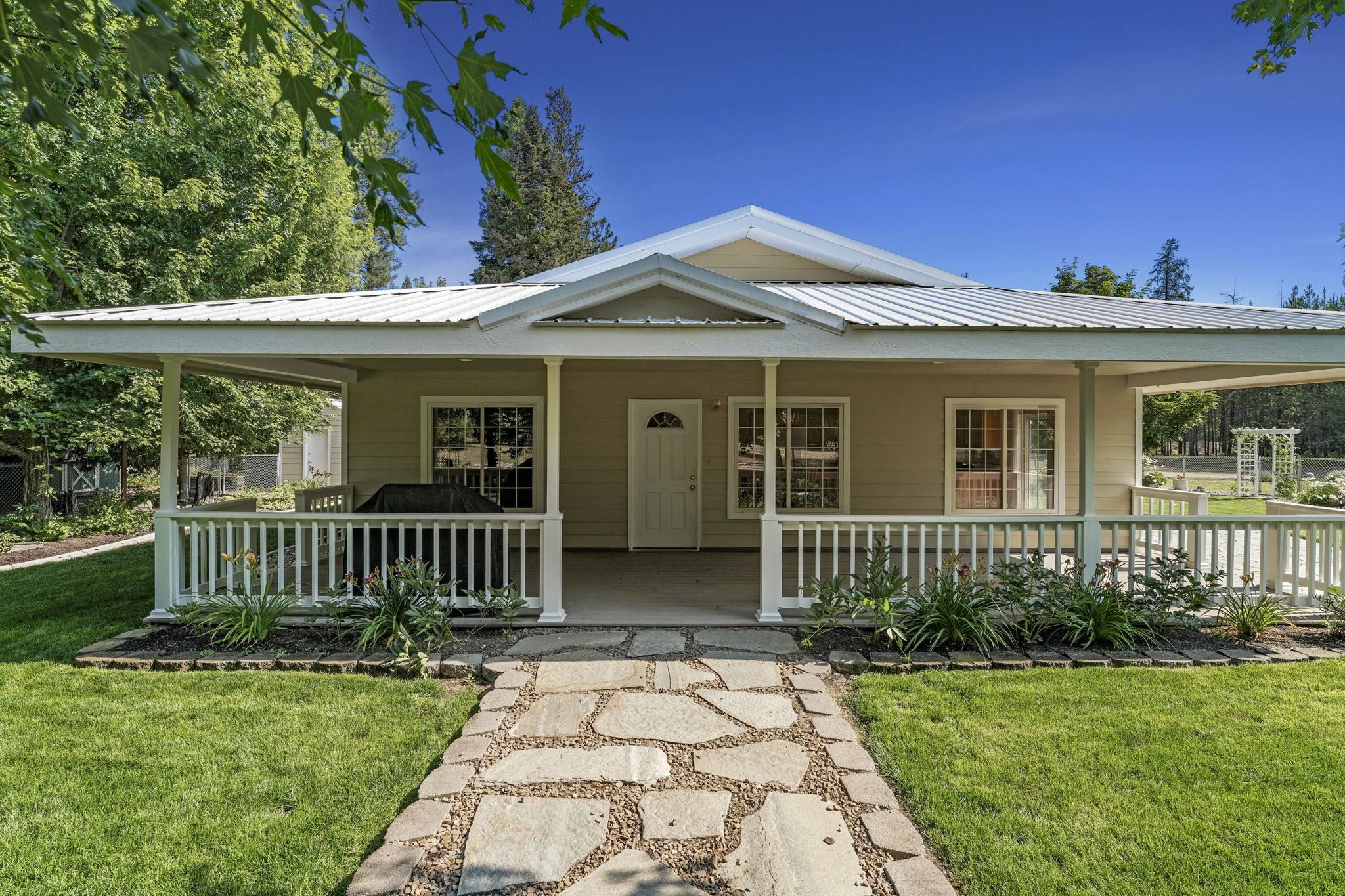 13111 East Bridges Road Elk, WA 99009 - Photo 1 of 50