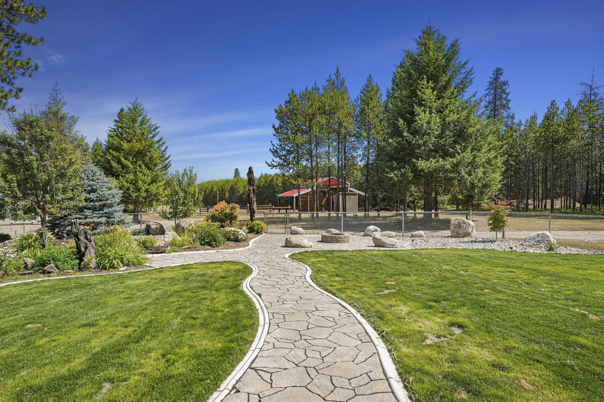 13111 East Bridges Road Elk, WA 99009 - Photo 23 of 50