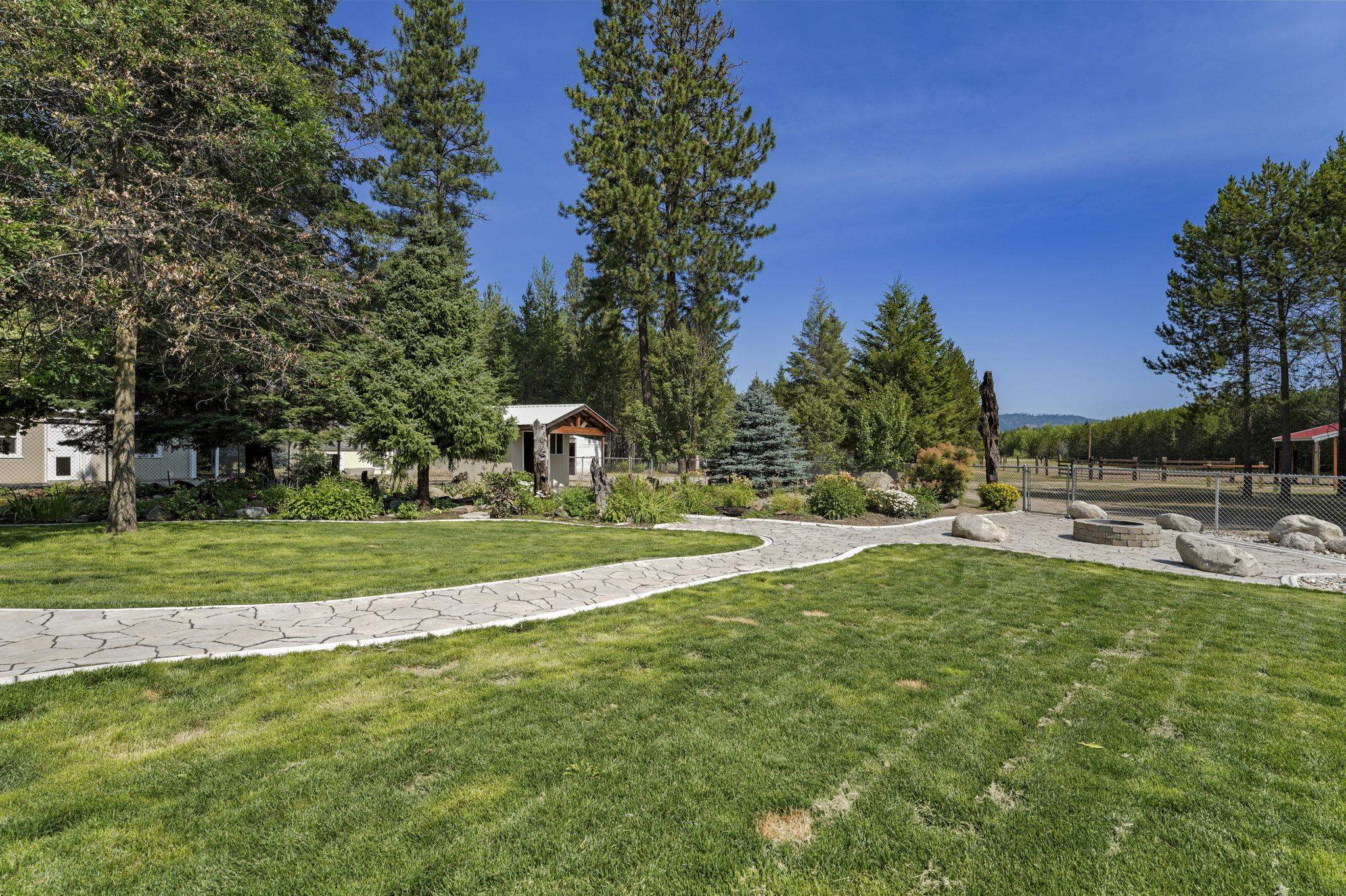 13111 East Bridges Road Elk, WA 99009 - Photo 28 of 50