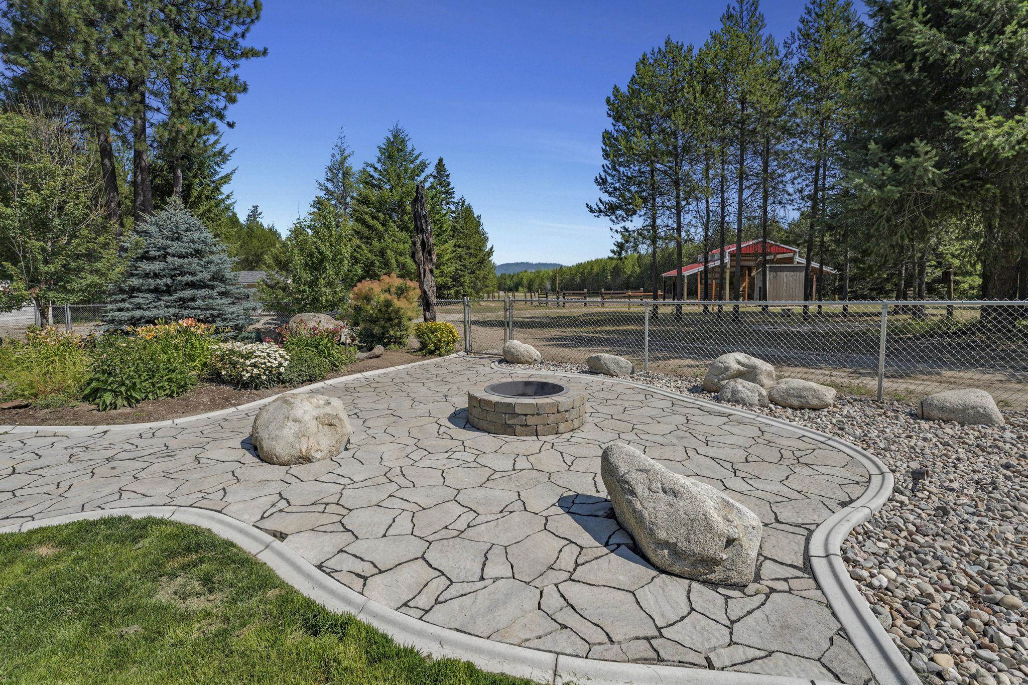 13111 East Bridges Road Elk, WA 99009 - Photo 29 of 50