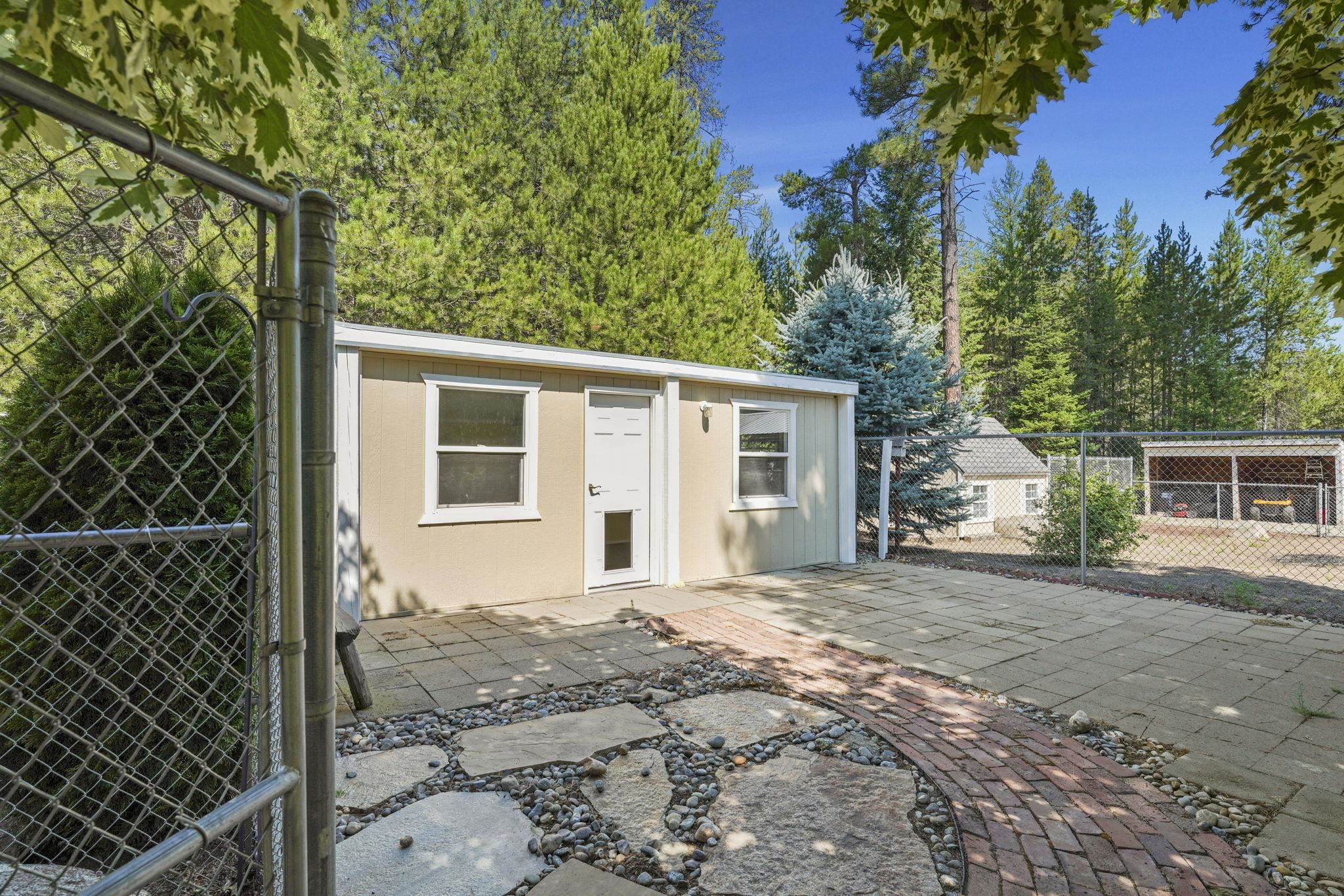 13111 East Bridges Road Elk, WA 99009 - Photo 32 of 50