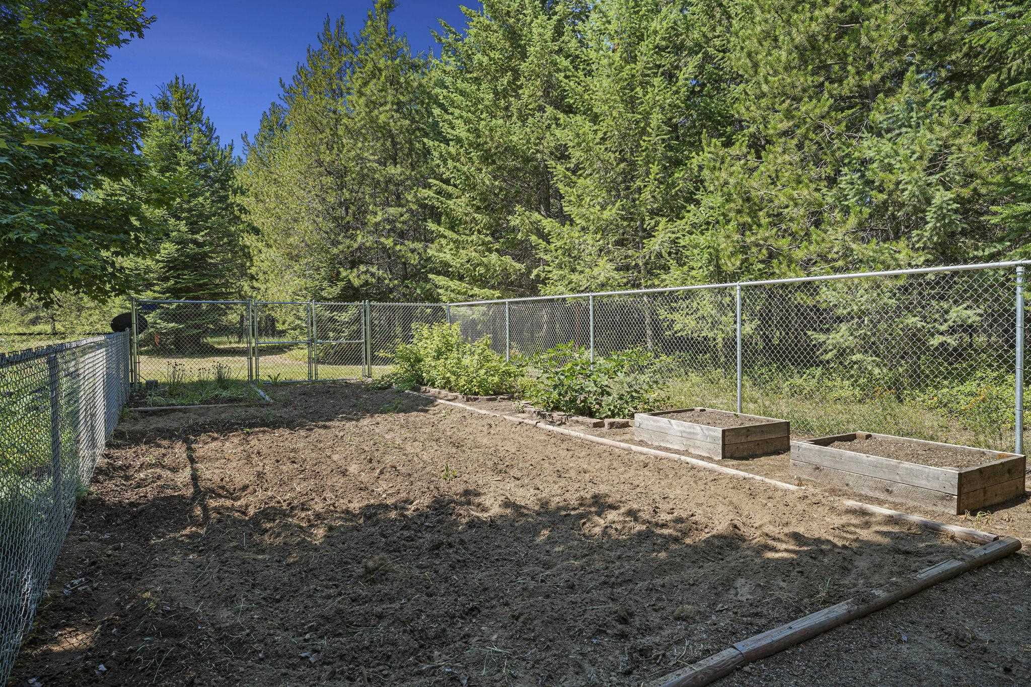 13111 East Bridges Road Elk, WA 99009 - Photo 36 of 50