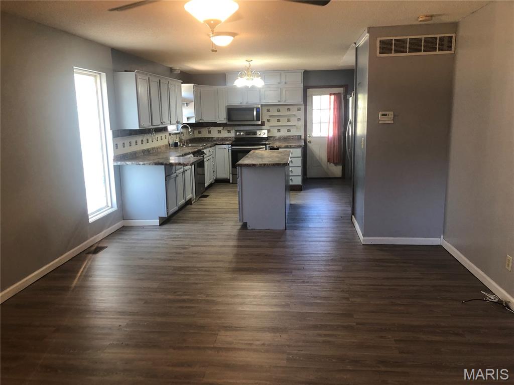 804 Griffith Street Park Hills, MO 63601 - Photo 5 of 22