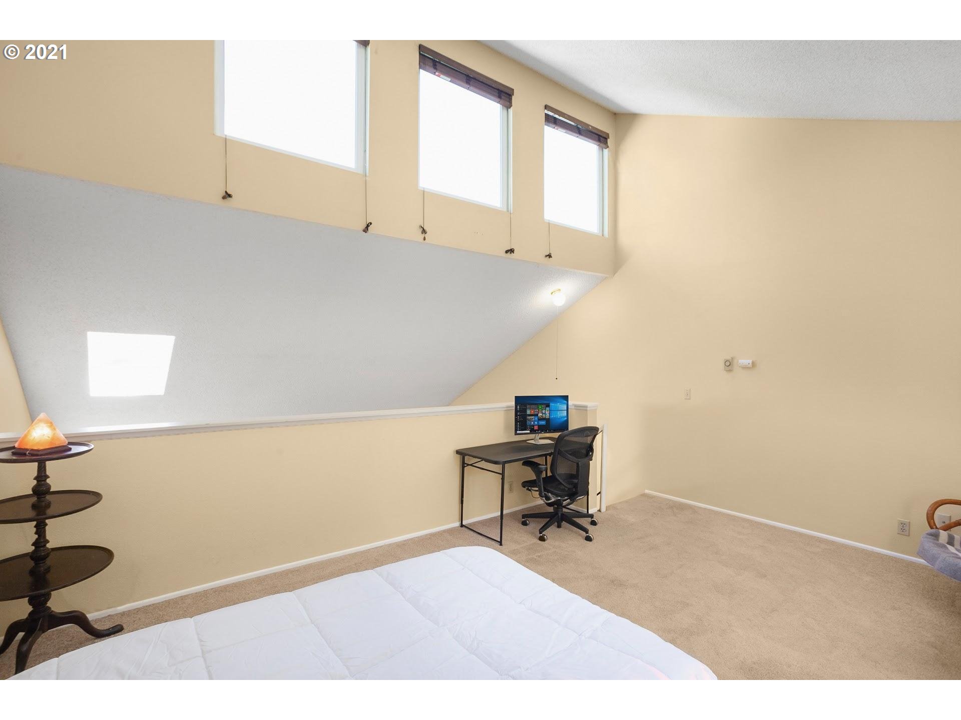 4692 Southwest Comus Place Portland, OR 97219 - Photo 12 of 22 Bedroom, Owner's Suite