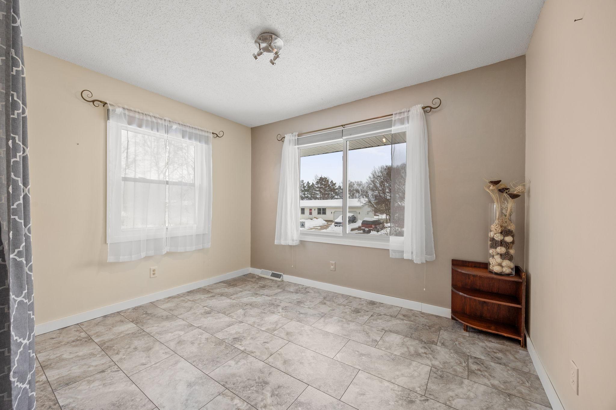 213 Jennifer Lane Jordan, MN 55352 - Photo 12 of 20