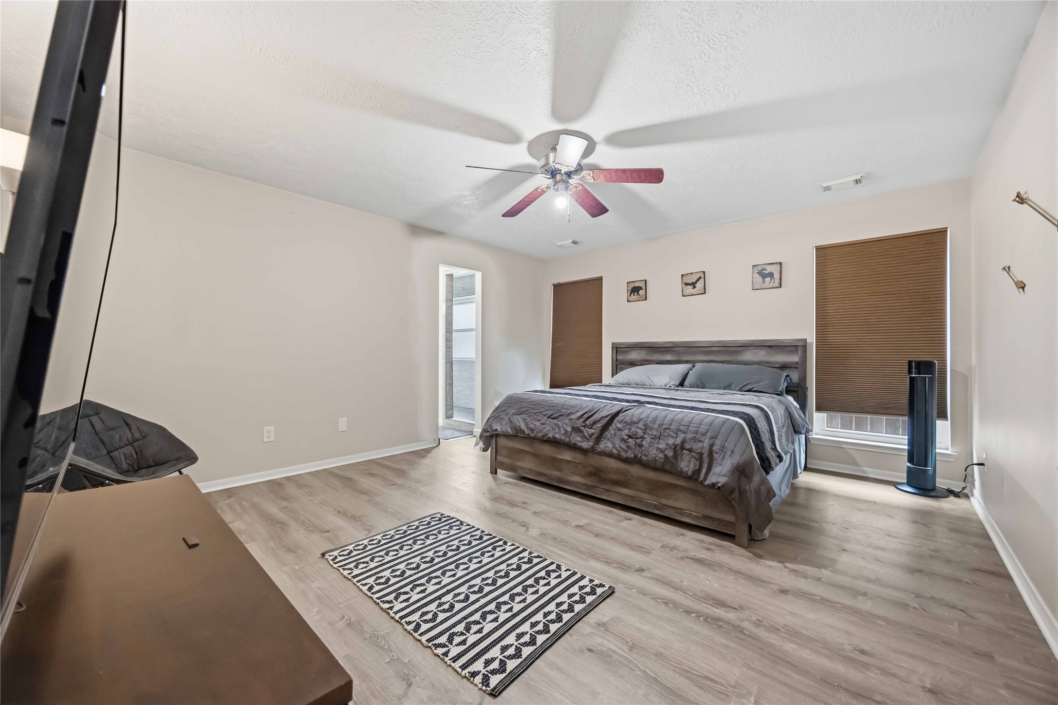 3226 Keygate Drive Spring, TX 77388 - Photo 14 of 34 Spacious Primary Bedroom