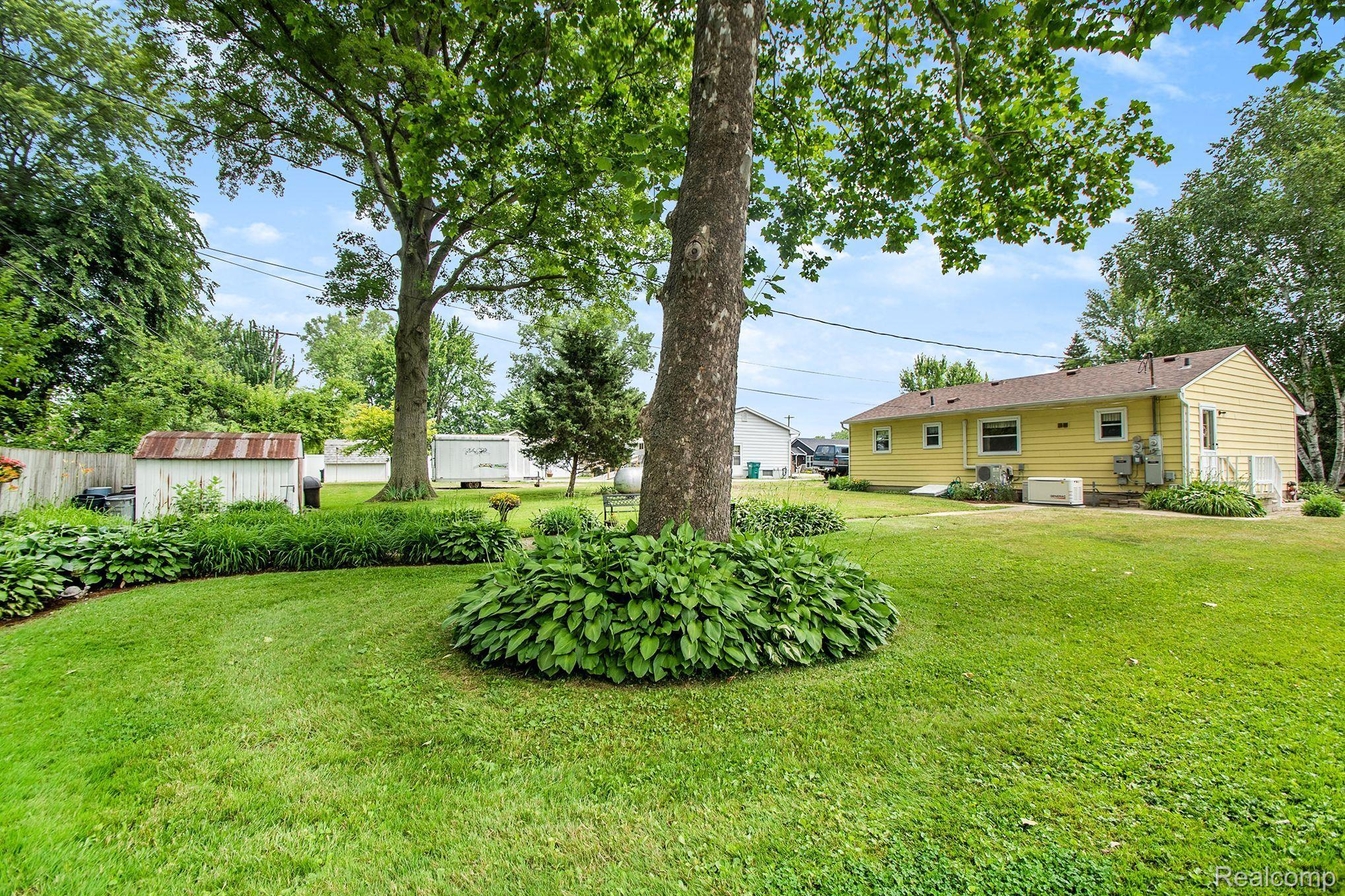 26226 Frankfort Road New Boston, MI 48164 - Photo 20 of 21 Gallery Image 20