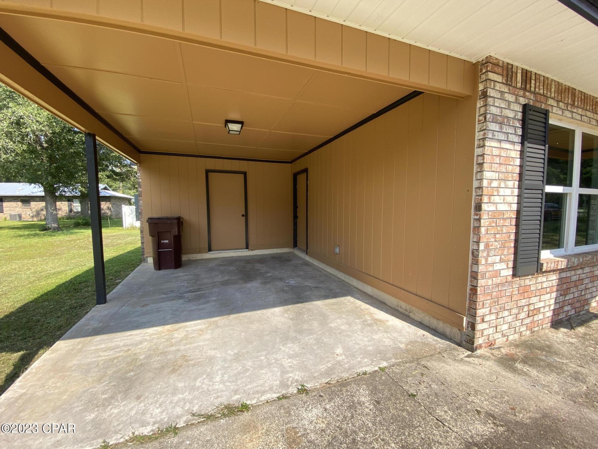799 Sinclair Street Chipley, FL 32428 - Photo 4 of 34 Gallery Image 4