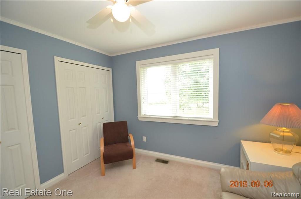 430 West Drahner Road Oxford, MI 48371 - Photo 28 of 43 Gallery Image 28