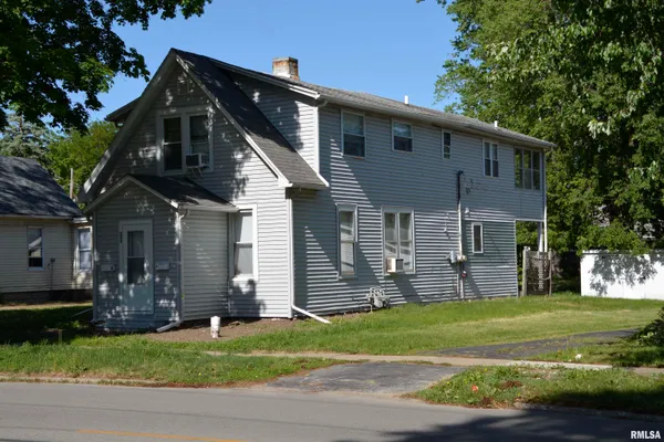 $99,900 | 309 South Dudley Street, Macomb, IL 61455