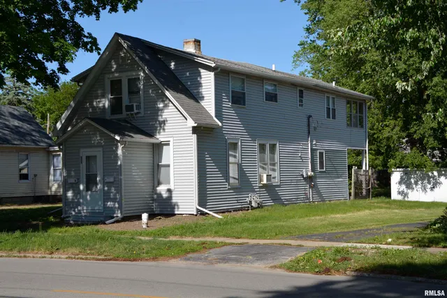 $99,900 | 309 South Dudley Street, Macomb, IL 61455