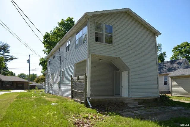 $99,900 | 309 South Dudley Street, Macomb, IL 61455