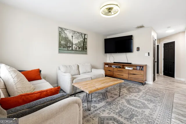 $259,000 | 6710 Gallant Court Southeast, Mableton, GA 30126