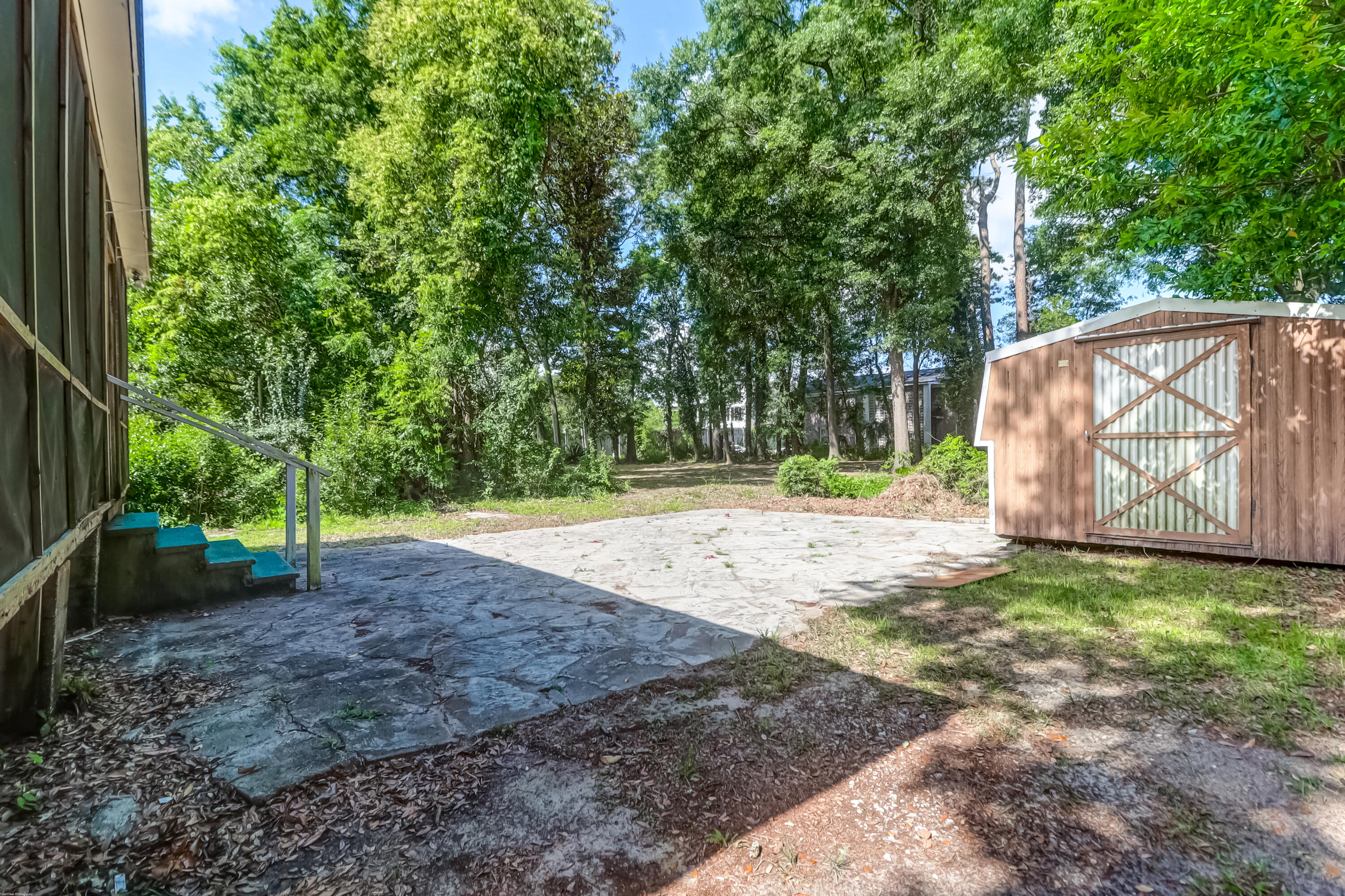 3 Riverside Drive Charleston, SC 29403 - Photo 20 of 22 Backyard
