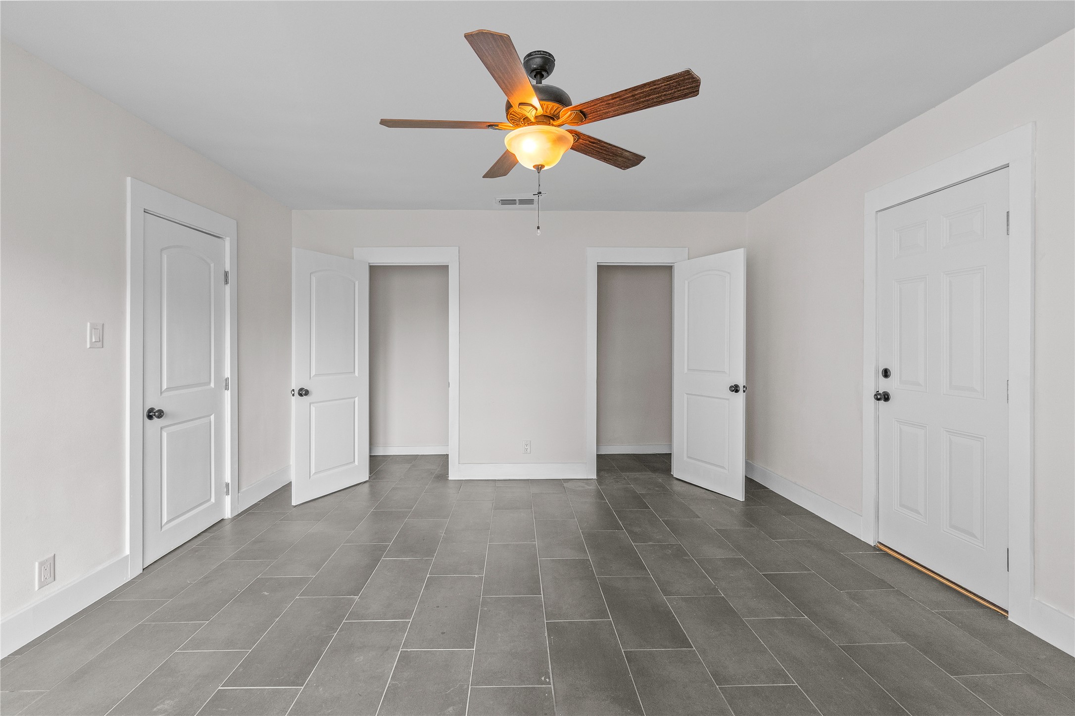 16752 Rio Rancho Road Harlingen, TX 78552 - Photo 14 of 25 a view of an empty room