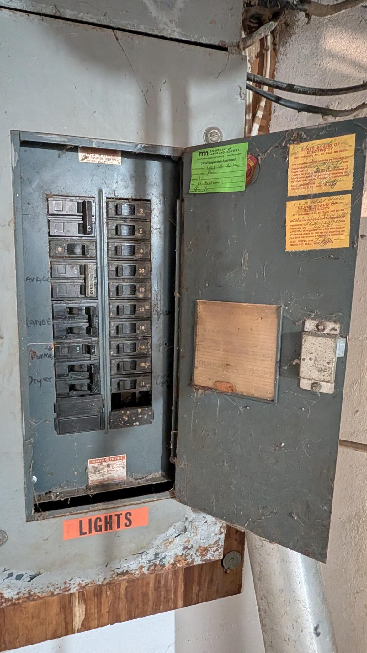 1009 4th Avenue Northeast Austin, MN 55912 - Photo 18 of 24