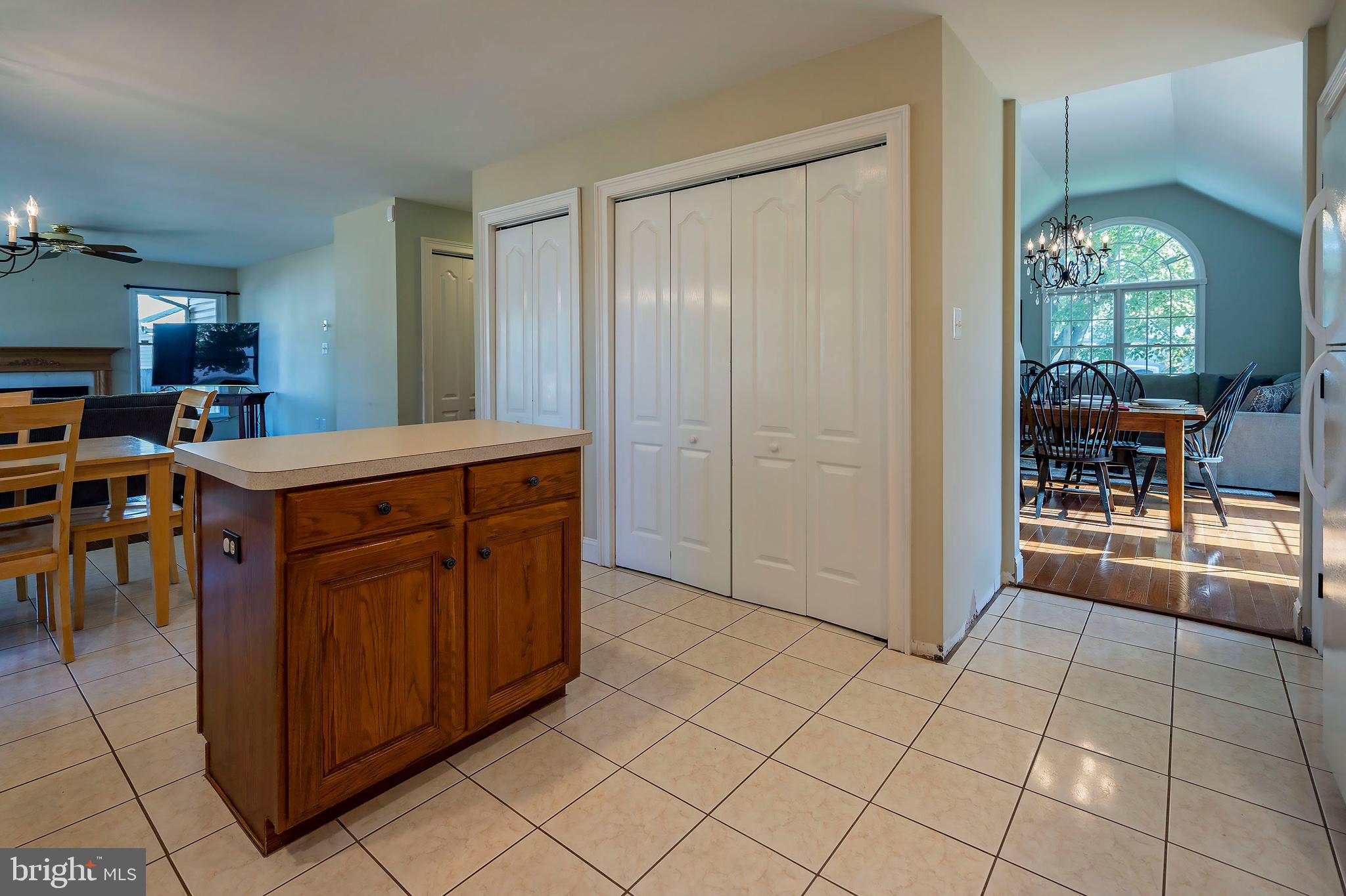 364 Yeoman Road Manahawkin, NJ 08050 - Photo 8 of 25 Gallery Image 8