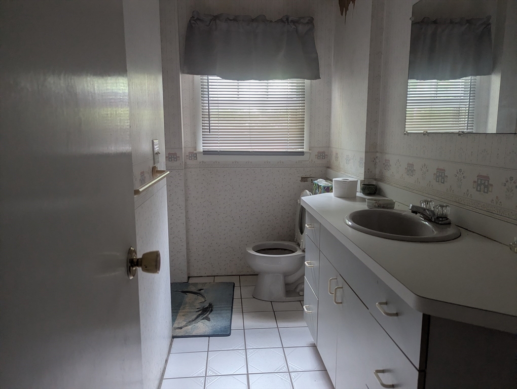 166 West Street Attleboro, MA 02703 - Photo 13 of 16