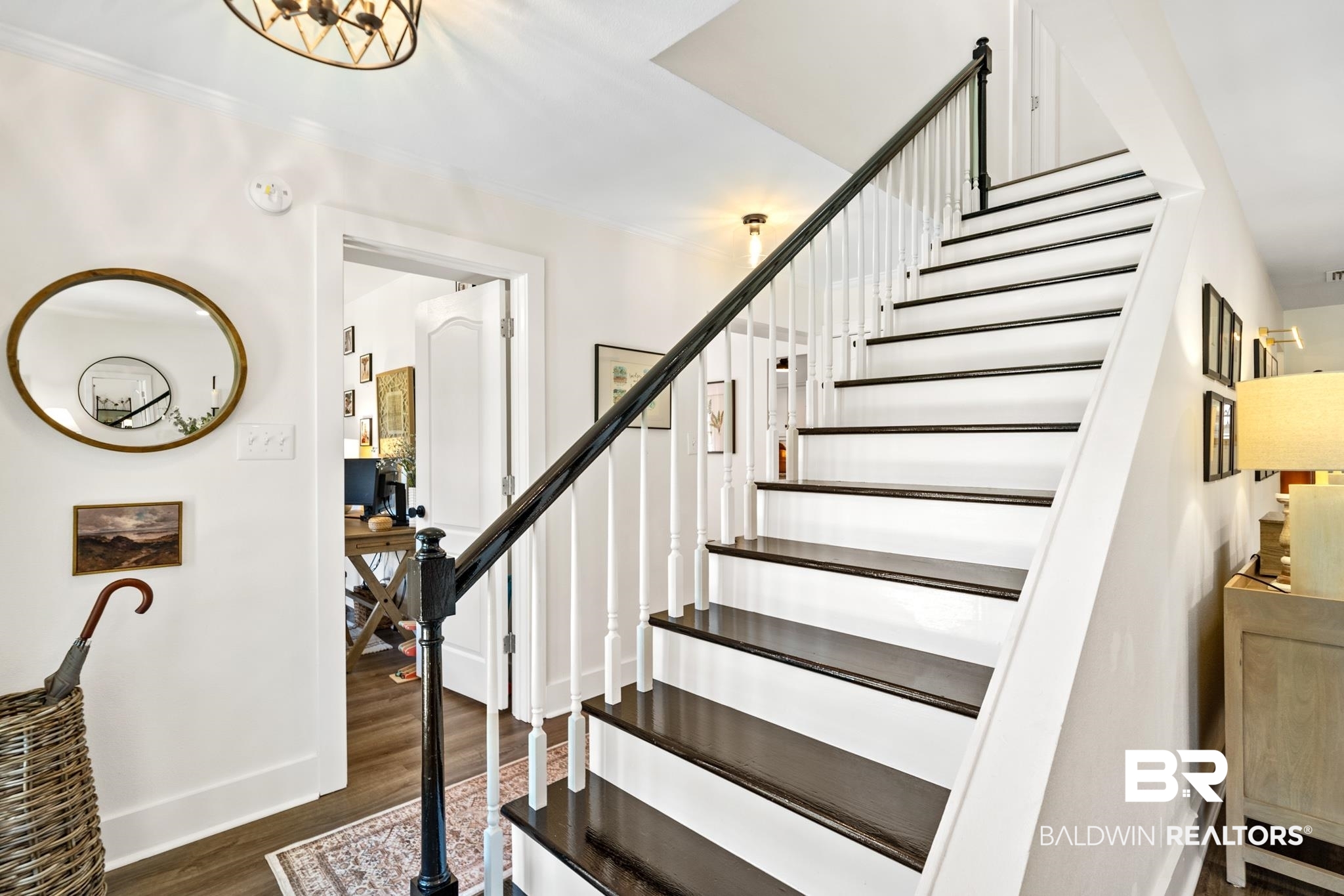 122 Ridgewood Drive Daphne, AL 36526 - Photo 4 of 53 Foyer