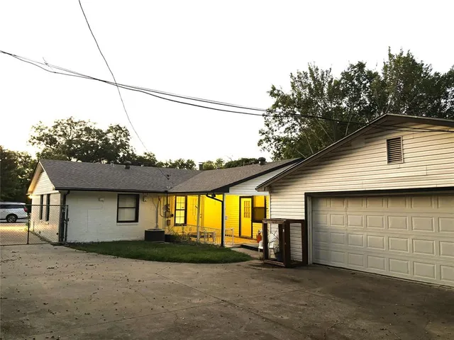 $284,995 | 1905 Dorothy Drive, Grand Prairie, TX 75051