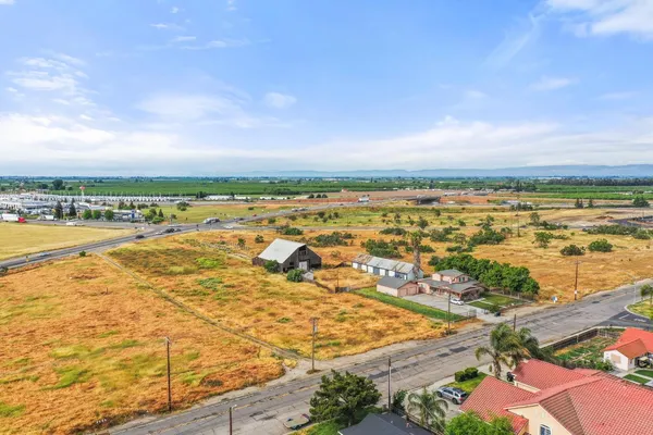 a view of a house with swimming pool