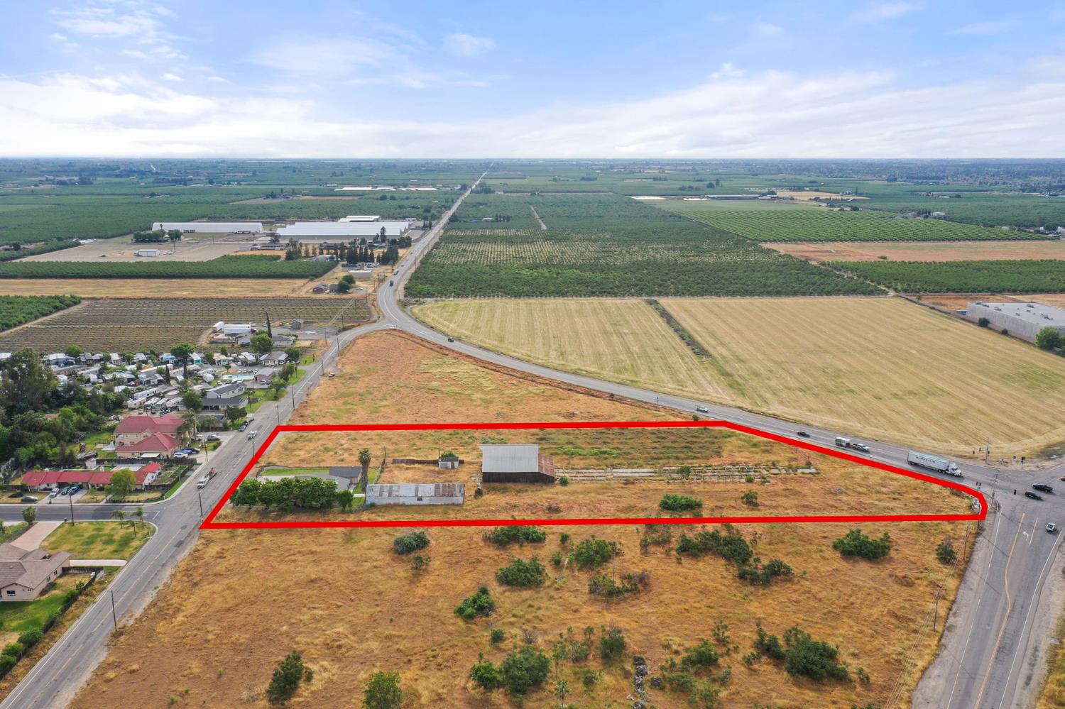 5000 Nunes Road Turlock, CA 95382 - Photo 25 of 57 a view of lake with city