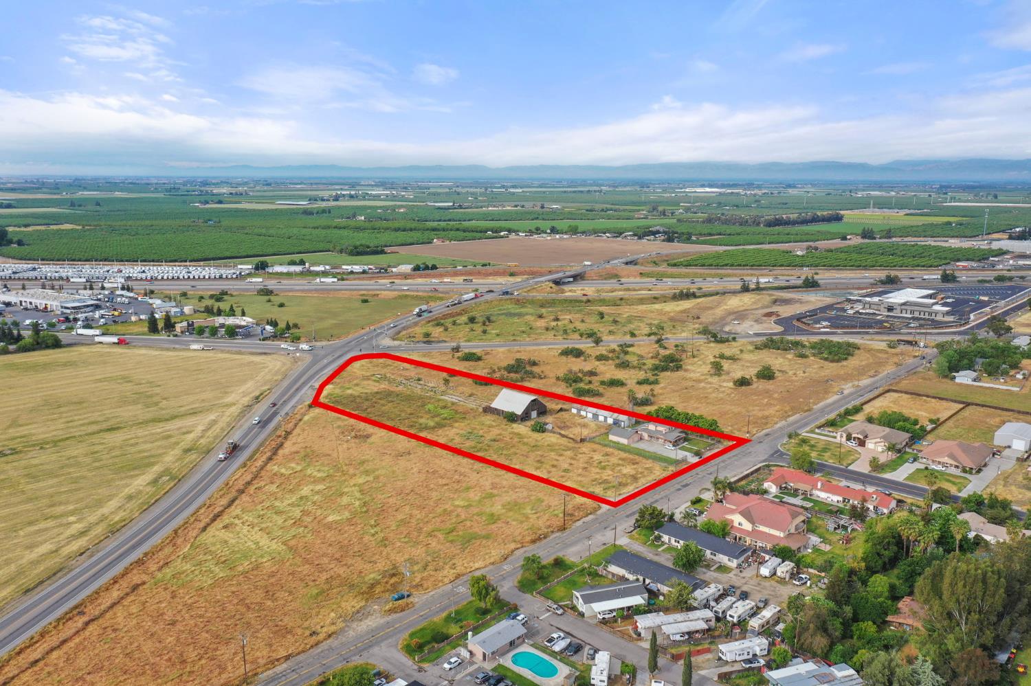 5000 Nunes Road Turlock, CA 95382 - Photo 5 of 57 a view of an ocean