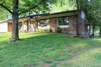 5046 Milburn Road St. Louis, MO 63129 - Photo 1 of 40 Gallery Image 1
