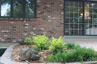 5046 Milburn Road St. Louis, MO 63129 - Photo 2 of 40 Gallery Image 2