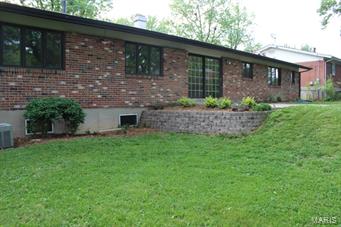 5046 Milburn Road St. Louis, MO 63129 - Photo 3 of 40 Gallery Image 3