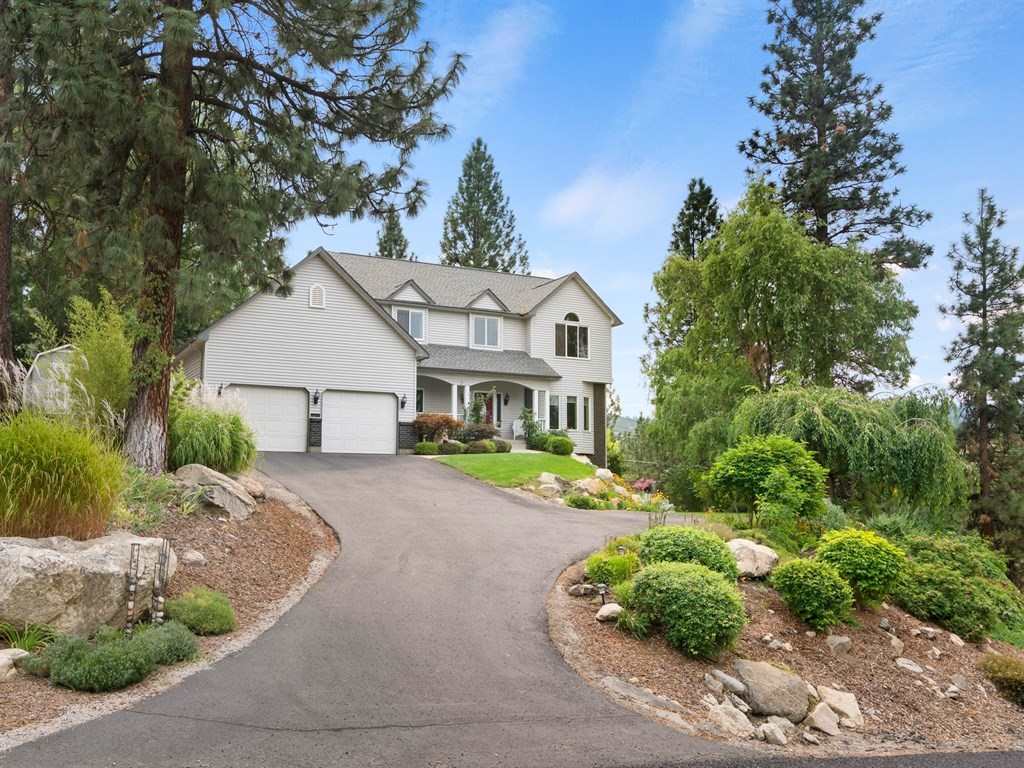 1215 South Center Road Spokane Valley, WA 99212 - Photo 2 of 20