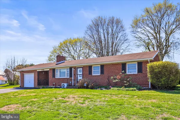 $275,000 | 3530 East Prospect Road, York, PA 17402