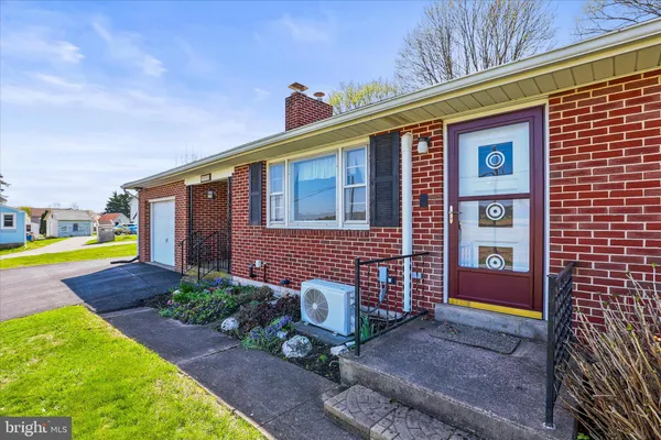 $275,000 | 3530 East Prospect Road, York, PA 17402