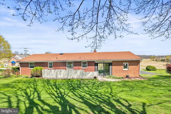 $275,000 | 3530 East Prospect Road, York, PA 17402