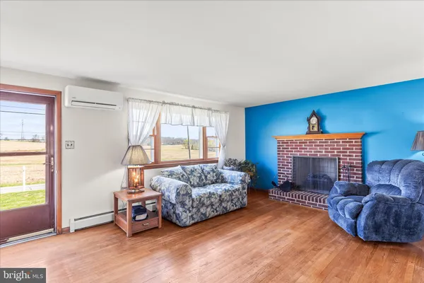 $275,000 | 3530 East Prospect Road, York, PA 17402